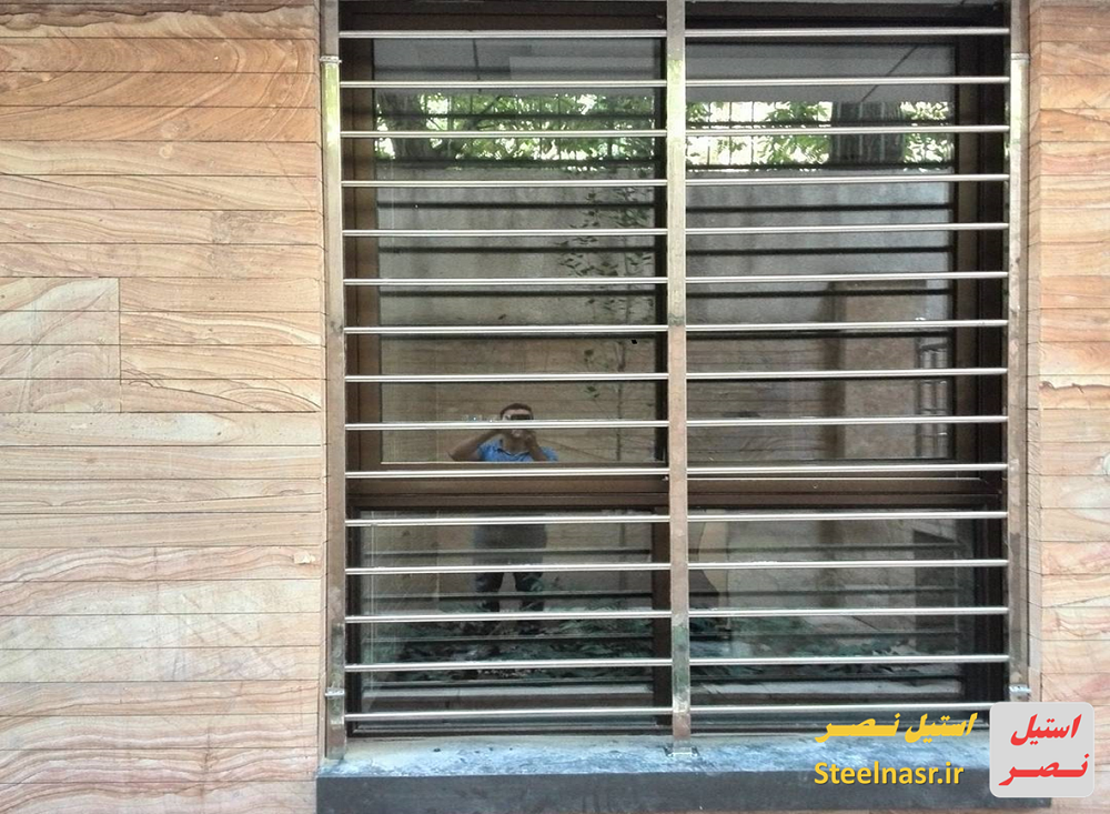 حفاظ های استیل پنجره آپارتمان در مرزداران